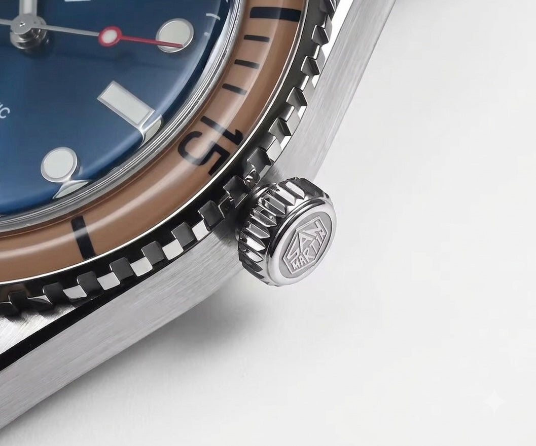 San Martin Vintage Diver