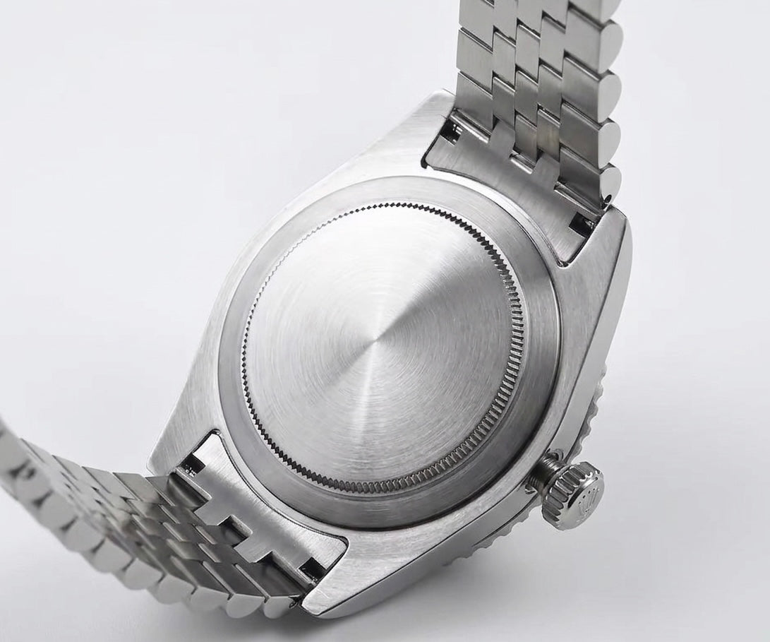 San Martin Vintage Diver